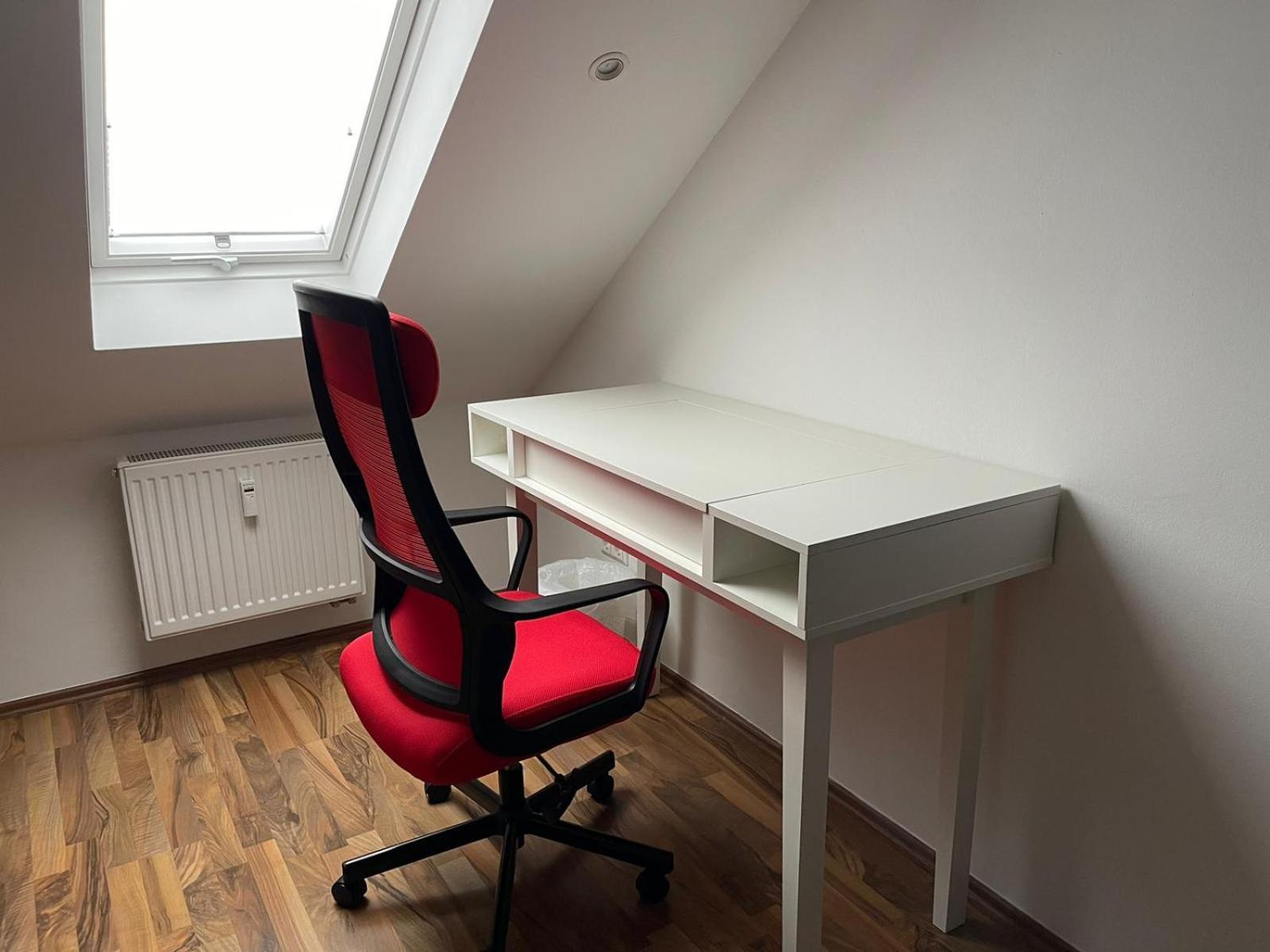 Geraeumige 3-Zimmer-Ferienwohnung Im Herzen Von קאסל מראה חיצוני תמונה