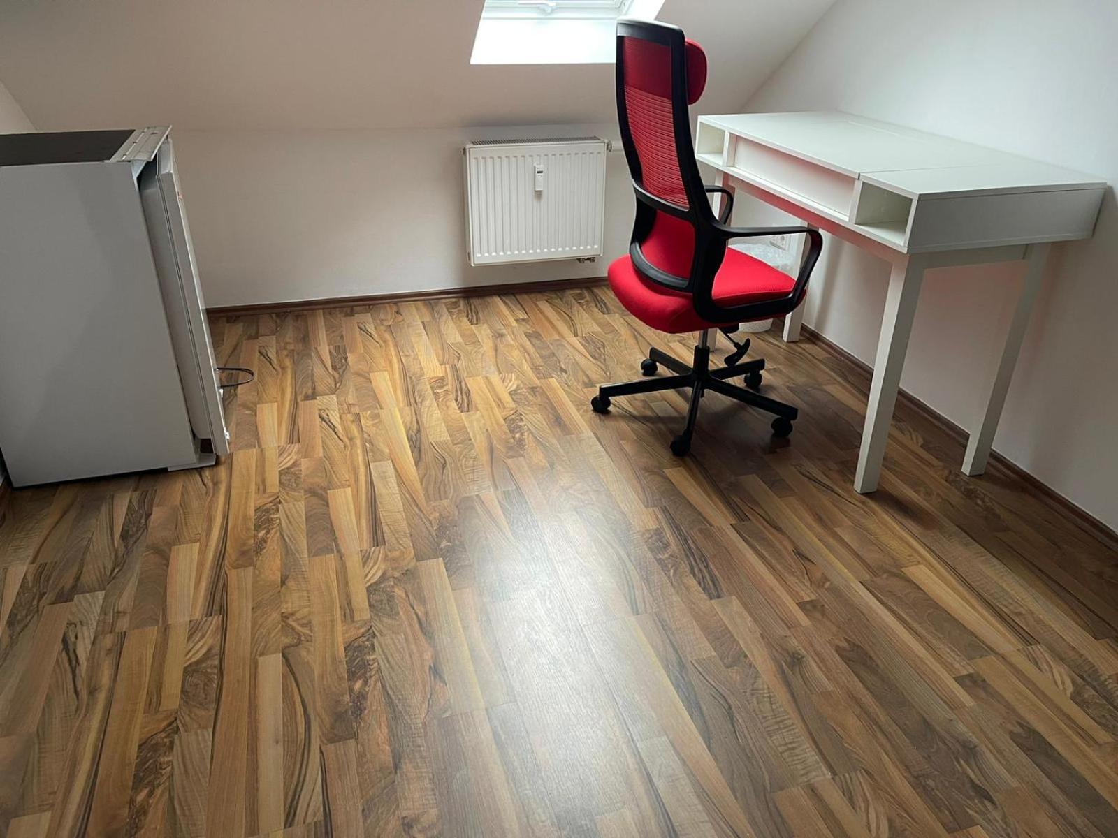 Geraeumige 3-Zimmer-Ferienwohnung Im Herzen Von קאסל מראה חיצוני תמונה