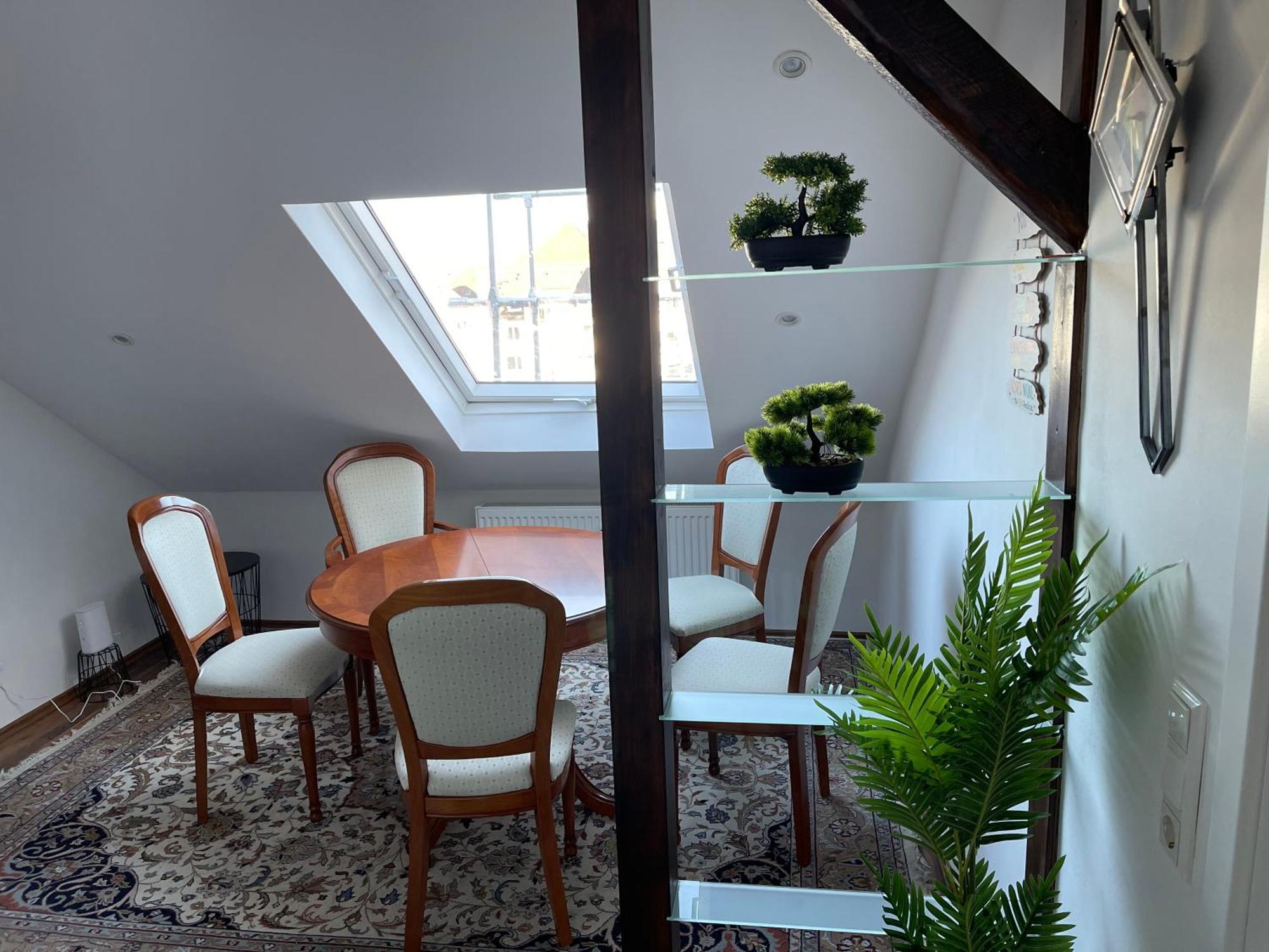 Geraeumige 3-Zimmer-Ferienwohnung Im Herzen Von קאסל מראה חיצוני תמונה